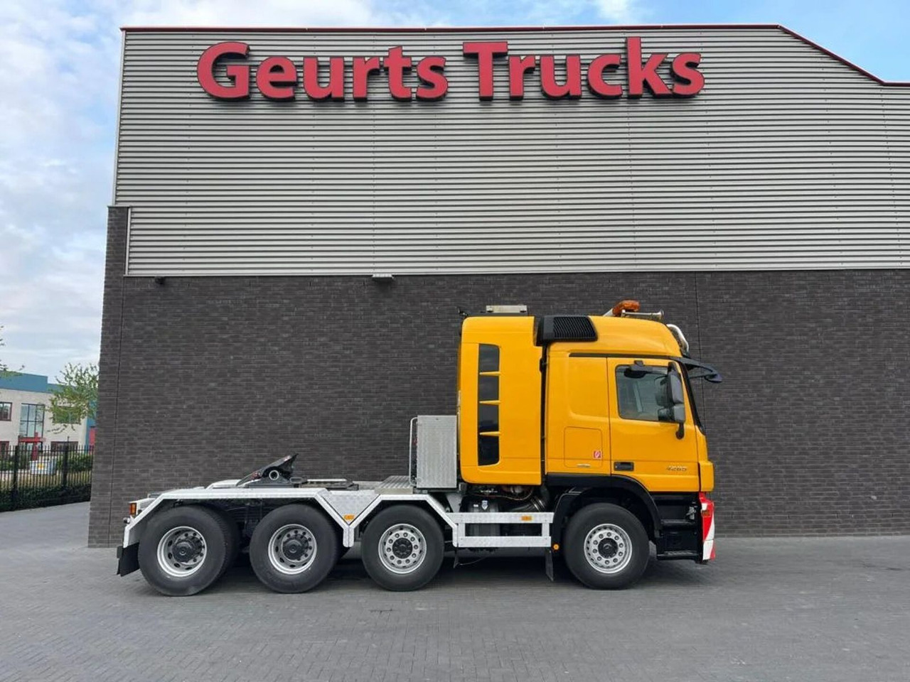 Mercedes-Benz Actros 4165 V8 8X4 SLT TITAN HEAVY DUTY TRACTOR/ - Xe đầu kéo: hình 4 Mercedes-Benz Actros 4165 V8 8X4 SLT TITAN HEAVY DUTY TRACTOR/ - Xe đầu kéo: hình 4