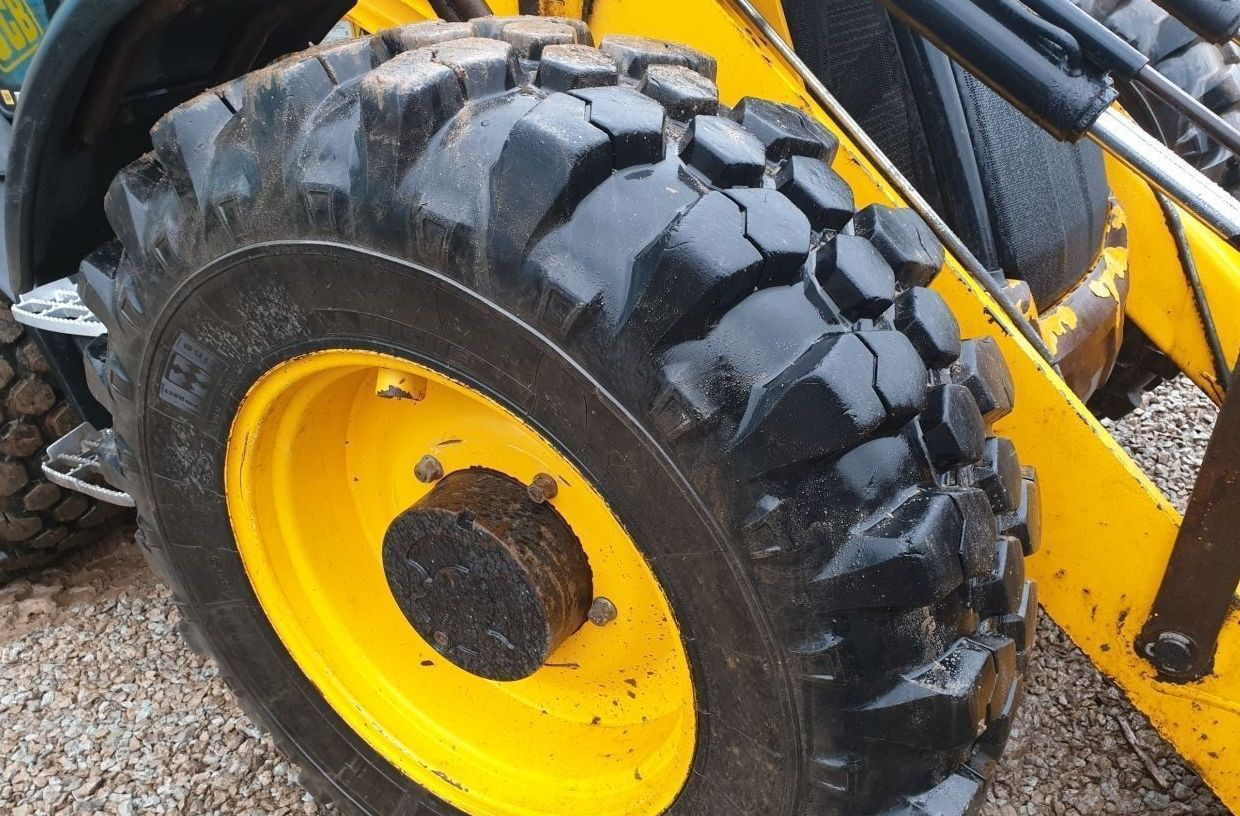JCB 4CX - Máy xúc trước múc sau: hình 5 JCB 4CX - Máy xúc trước múc sau: hình 5