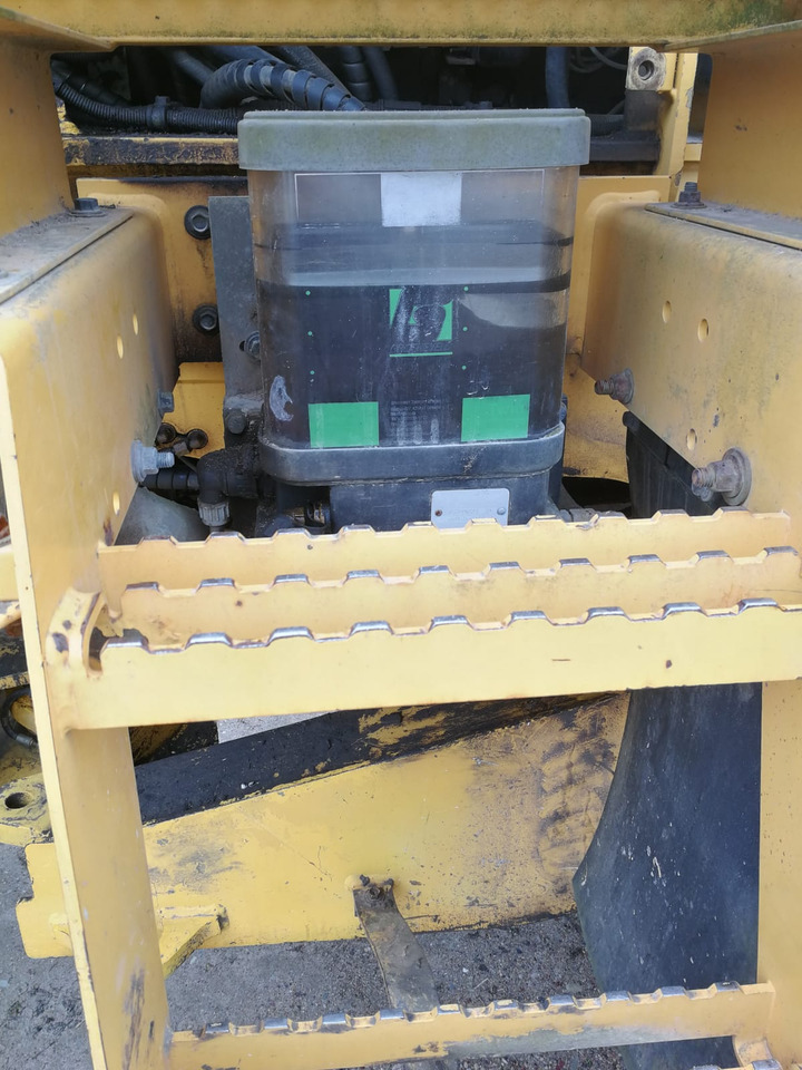 Volvo L150E - Máy xúc lật bánh lốp: hình 5 Volvo L150E - Máy xúc lật bánh lốp: hình 5