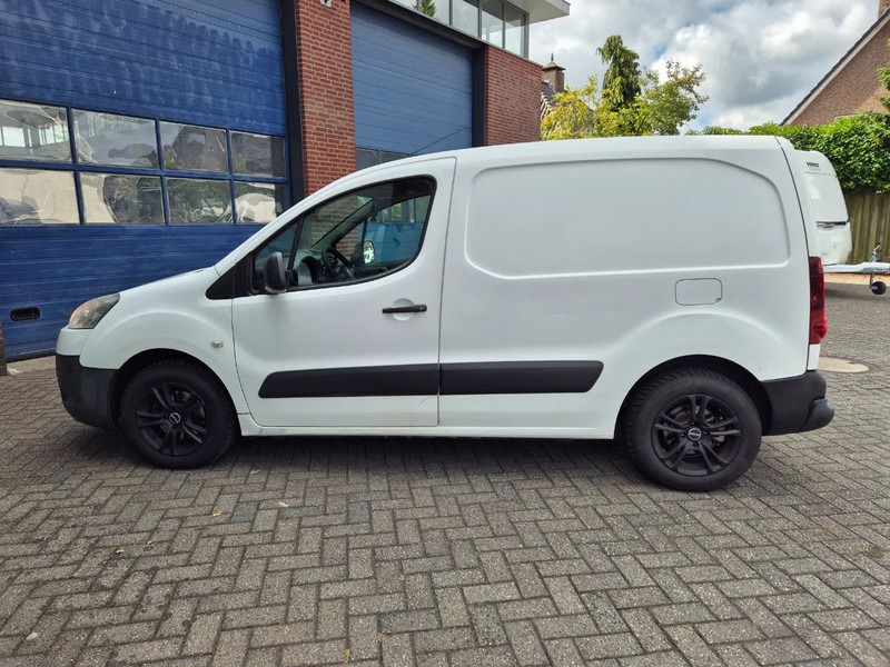 Peugeot Partner 1.6 D - Xe van nhỏ gọn: hình 3 Peugeot Partner 1.6 D - Xe van nhỏ gọn: hình 3