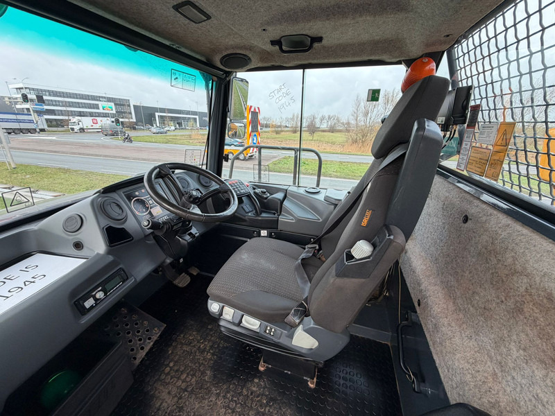 Xe ben đổ có khớp nối BELL B30E: hình 19 Xe ben đổ có khớp nối BELL B30E: hình 19