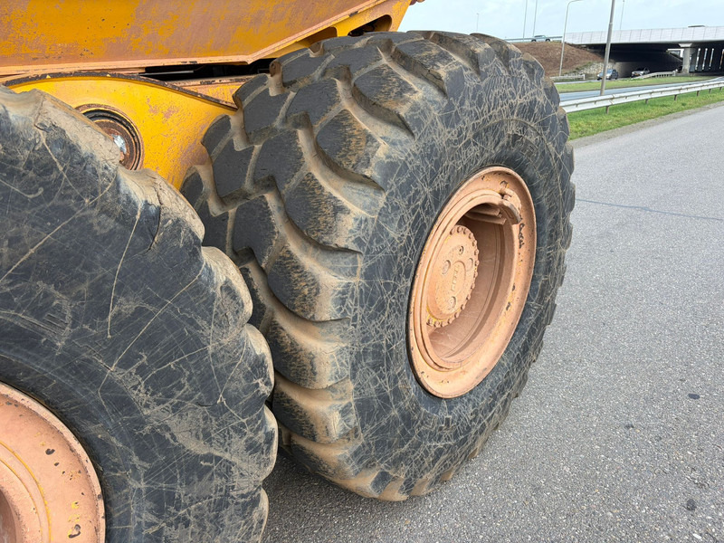 Xe ben đổ có khớp nối BELL B30E: hình 12 Xe ben đổ có khớp nối BELL B30E: hình 12