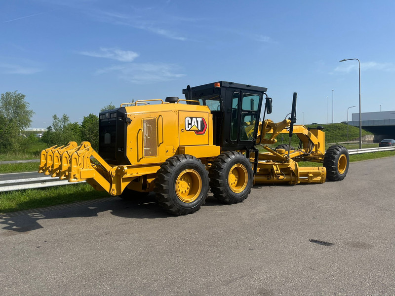 Caterpillar 140GC - Push block / Ripper / New Tires - Máy san: hình 4 Caterpillar 140GC - Push block / Ripper / New Tires - Máy san: hình 4