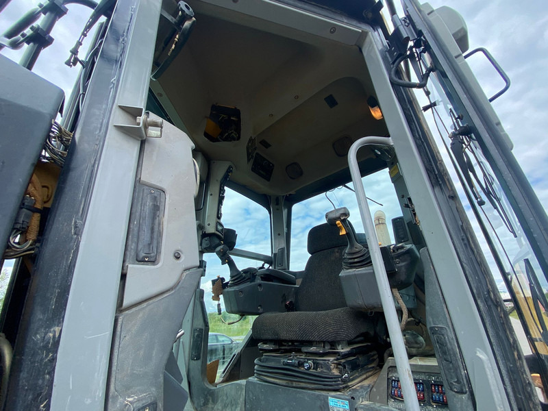 Máy san Caterpillar 140M: hình 16