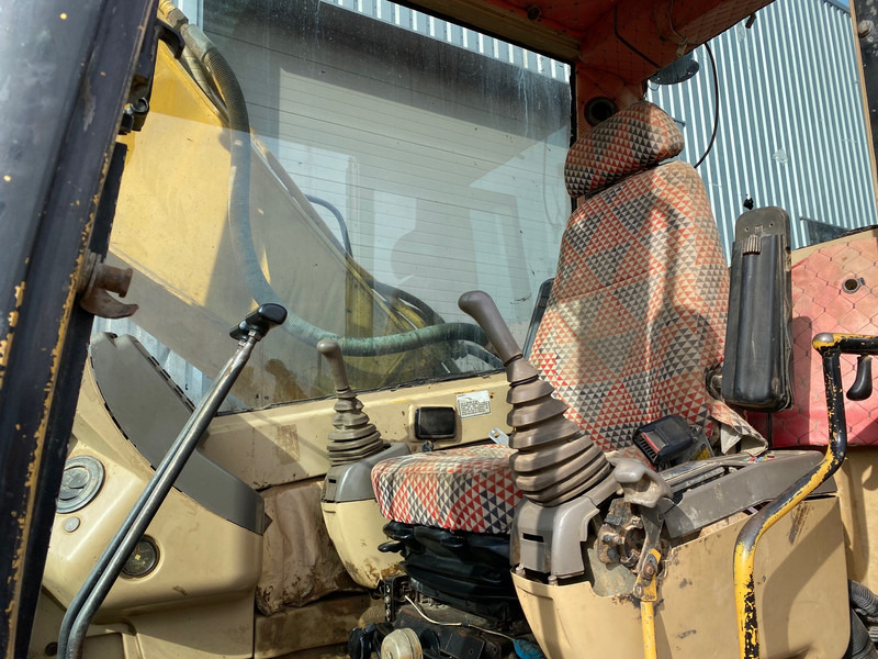 Máy xúc bánh xích Caterpillar 320B: hình 13