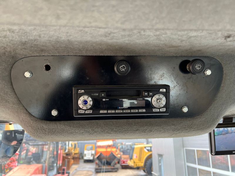 Máy lăn Caterpillar CB534D CE / EPA: hình 15