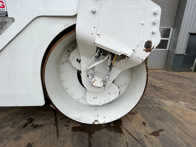 Máy lăn Caterpillar CB534D CE / EPA: hình 7