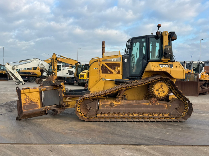 Caterpillar D6N LGP - Máy ủi: hình 1 Caterpillar D6N LGP - Máy ủi: hình 1