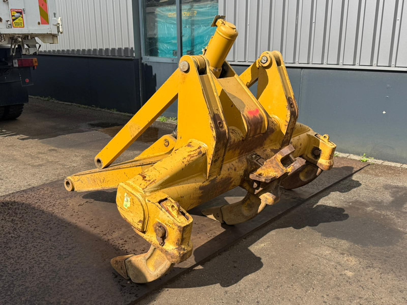 Caterpillar D6R Ripper - Cần xé: hình 1 Caterpillar D6R Ripper - Cần xé: hình 1
