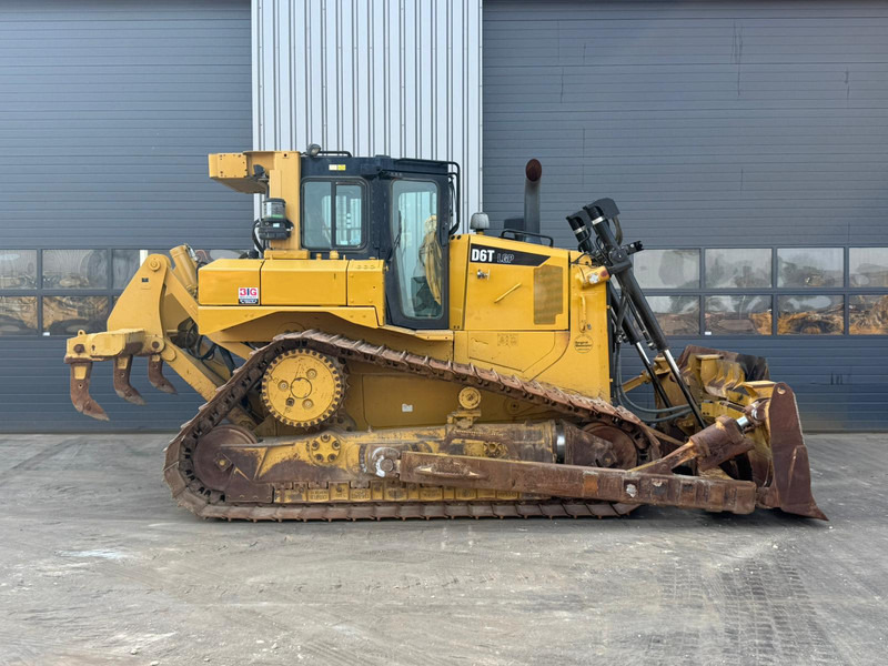 Caterpillar D6T LGP - Máy ủi: hình 4 Caterpillar D6T LGP - Máy ủi: hình 4
