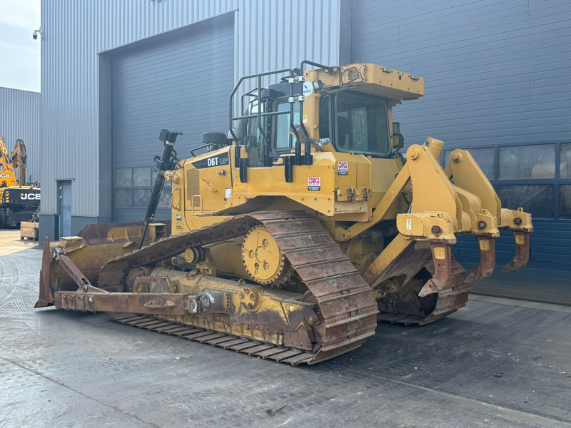 Caterpillar D6T LGP - Máy ủi: hình 3 Caterpillar D6T LGP - Máy ủi: hình 3