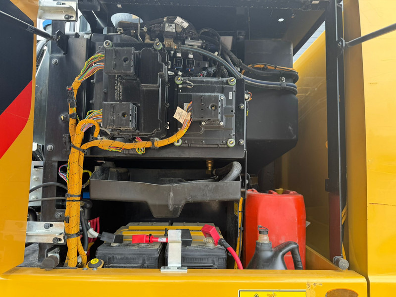 Máy xúc bánh lốp Caterpillar M320F: hình 15