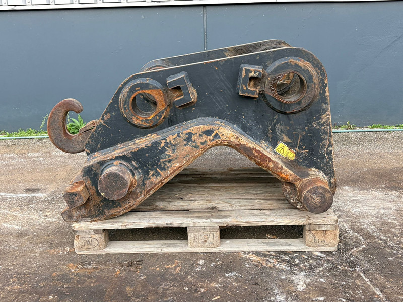 Caterpillar Quick Coupler CW70 for 374F - Bộ ghép nhanh: hình 1 Caterpillar Quick Coupler CW70 for 374F - Bộ ghép nhanh: hình 1