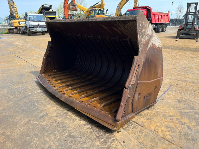 Doosan Bucket DL420-3 4500 l - Gầu: hình 2 Doosan Bucket DL420-3 4500 l - Gầu: hình 2