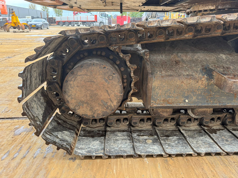 Máy xúc Doosan DX225LC-7: hình 13 Máy xúc Doosan DX225LC-7: hình 13