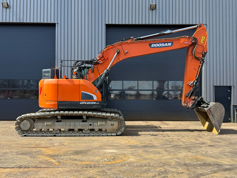 Máy xúc bánh xích Doosan DX235LCR-5 - 680 hours: hình 7