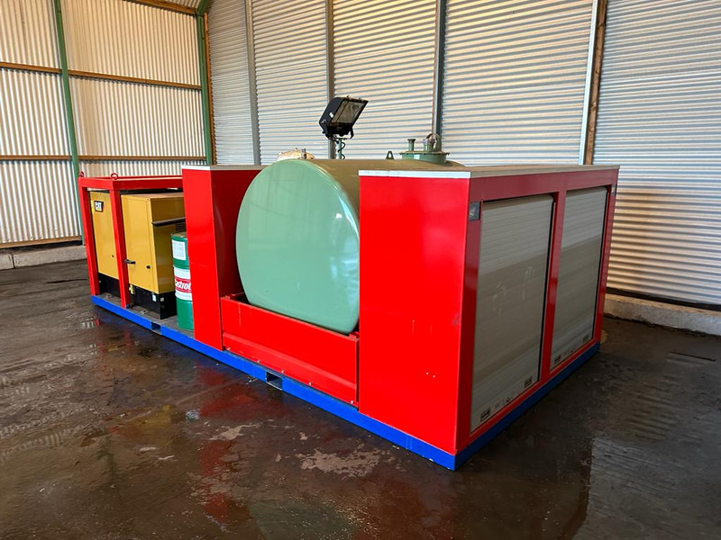 Emiliana Serbatoi Service Truck Structure / NEW - Bồn chứa: hình 3 Emiliana Serbatoi Service Truck Structure / NEW - Bồn chứa: hình 3