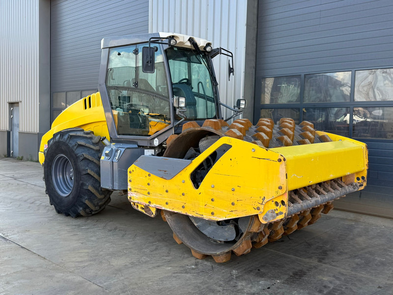 Hamm H13i P - Máy lăn: hình 5 Hamm H13i P - Máy lăn: hình 5