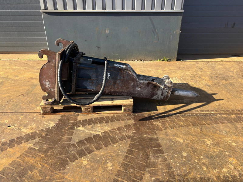 Hammer Mustang HM1000 CW40 - Búa thủy lực: hình 1 Hammer Mustang HM1000 CW40 - Búa thủy lực: hình 1