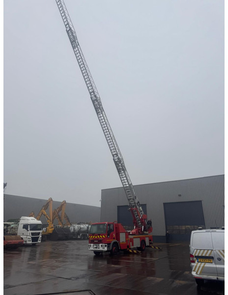 Iveco 130E23 4x2 Firetruck - Xe tải cứu hỏa: hình 2 Iveco 130E23 4x2 Firetruck - Xe tải cứu hỏa: hình 2