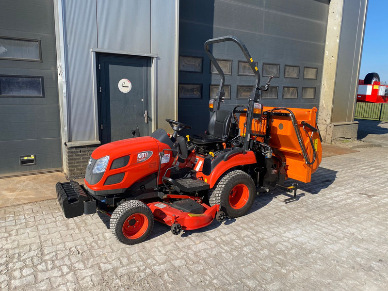 KIOTI KIOTI CS2610 Lawn Mower ng tractor - Grasmaaier - Xe hơi: hình 2 KIOTI KIOTI CS2610 Lawn Mower ng tractor - Grasmaaier - Xe hơi: hình 2