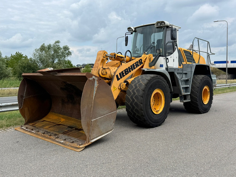 Liebherr L566 2plus2 - Máy xúc lật bánh lốp: hình 2 Liebherr L566 2plus2 - Máy xúc lật bánh lốp: hình 2