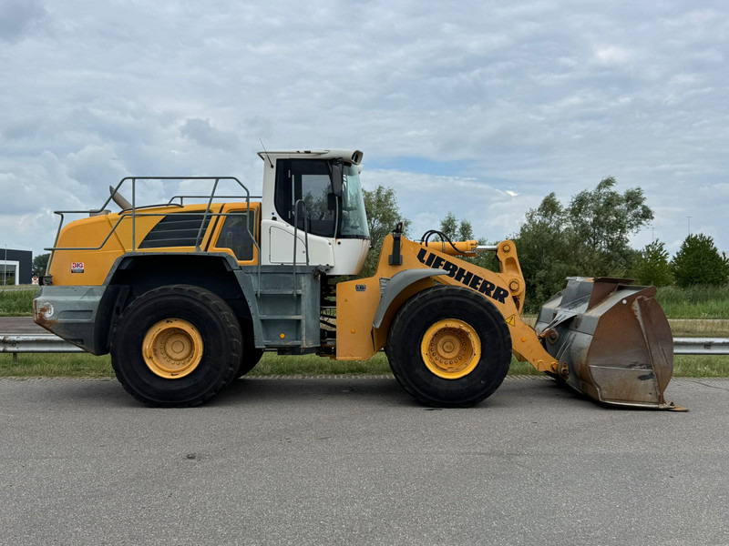 Liebherr L566 2plus2 - Máy xúc lật bánh lốp: hình 5 Liebherr L566 2plus2 - Máy xúc lật bánh lốp: hình 5