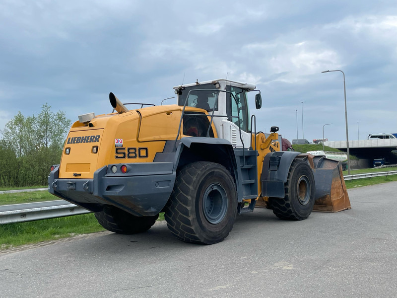 Máy xúc lật bánh lốp Liebherr L580: hình 7