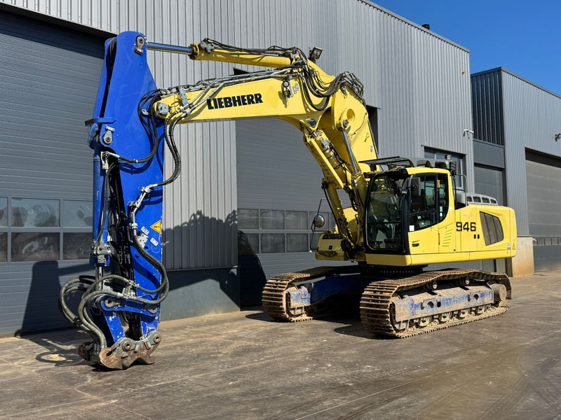 Liebherr R946 - triple boom - Máy xúc bánh xích: hình 2 Liebherr R946 - triple boom - Máy xúc bánh xích: hình 2