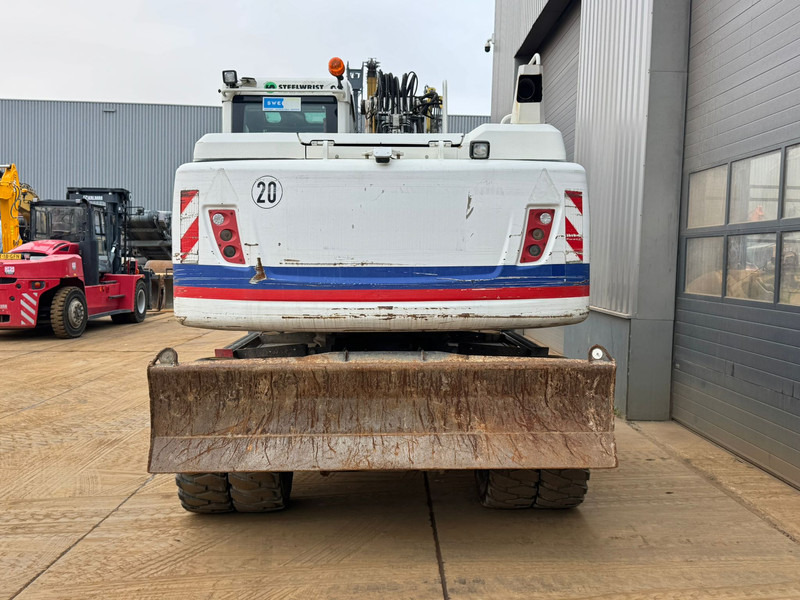 Volvo EW160D - Máy xúc bánh lốp: hình 4 Volvo EW160D - Máy xúc bánh lốp: hình 4