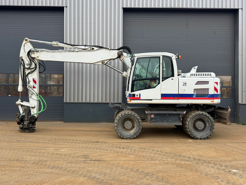 Volvo EW160D - Máy xúc bánh lốp: hình 1 Volvo EW160D - Máy xúc bánh lốp: hình 1