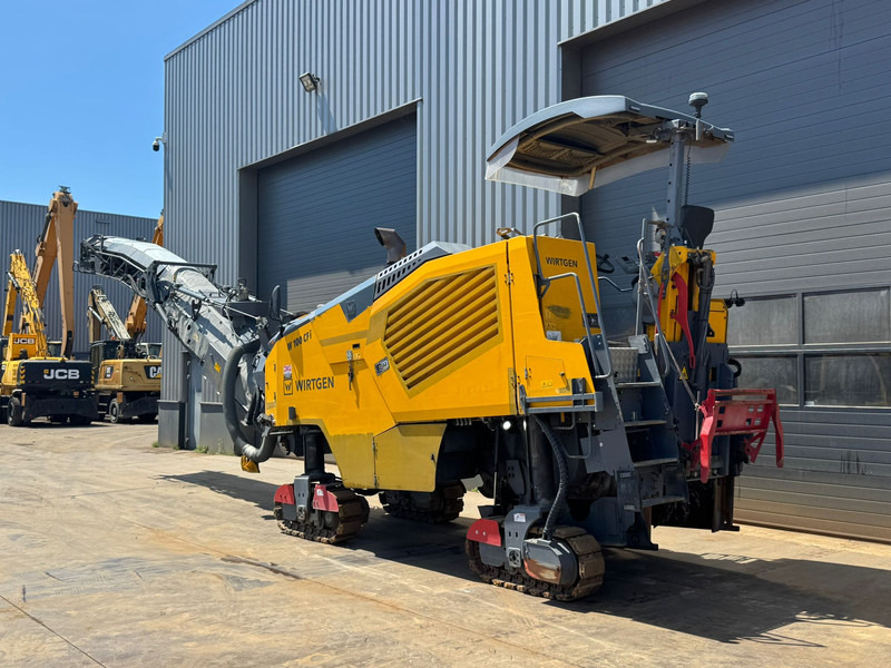 Wirtgen W100CFI - Máy nhựa đường: hình 3 Wirtgen W100CFI - Máy nhựa đường: hình 3