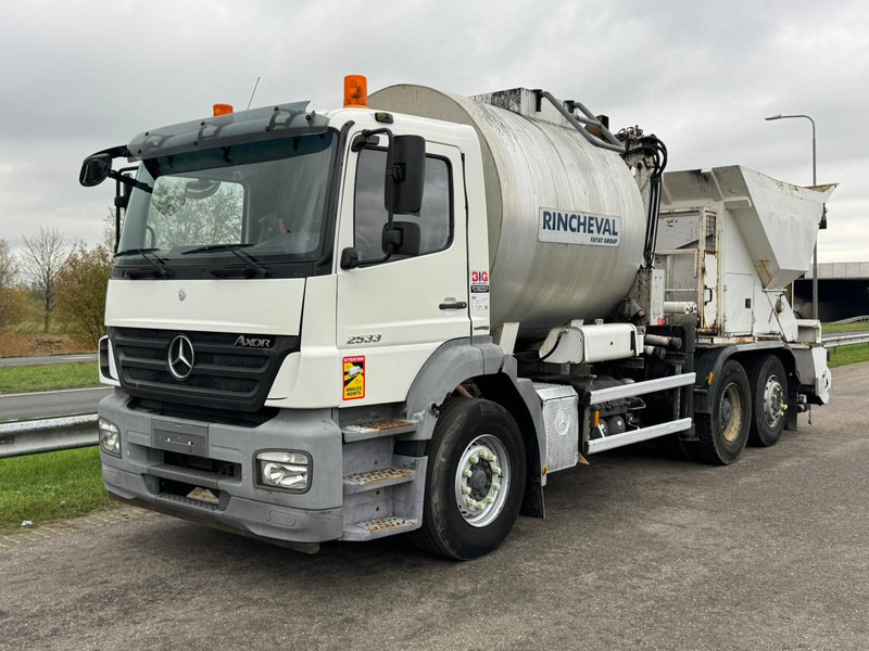 MERCEDESBENZ Axor 2533 6x2x4 Rincheval Bitumensprayer / chip spreader - Xe tải: hình 1 MERCEDESBENZ Axor 2533 6x2x4 Rincheval Bitumensprayer / chip spreader - Xe tải: hình 1