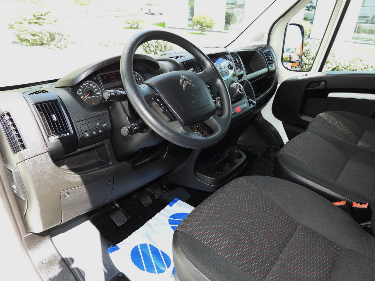 CITROEN JUMPER BOX DELIVERY VAN 7 SEATS CRUISE CONTROL 120HP - Xe van chở hàng: hình 2 CITROEN JUMPER BOX DELIVERY VAN 7 SEATS CRUISE CONTROL 120HP - Xe van chở hàng: hình 2