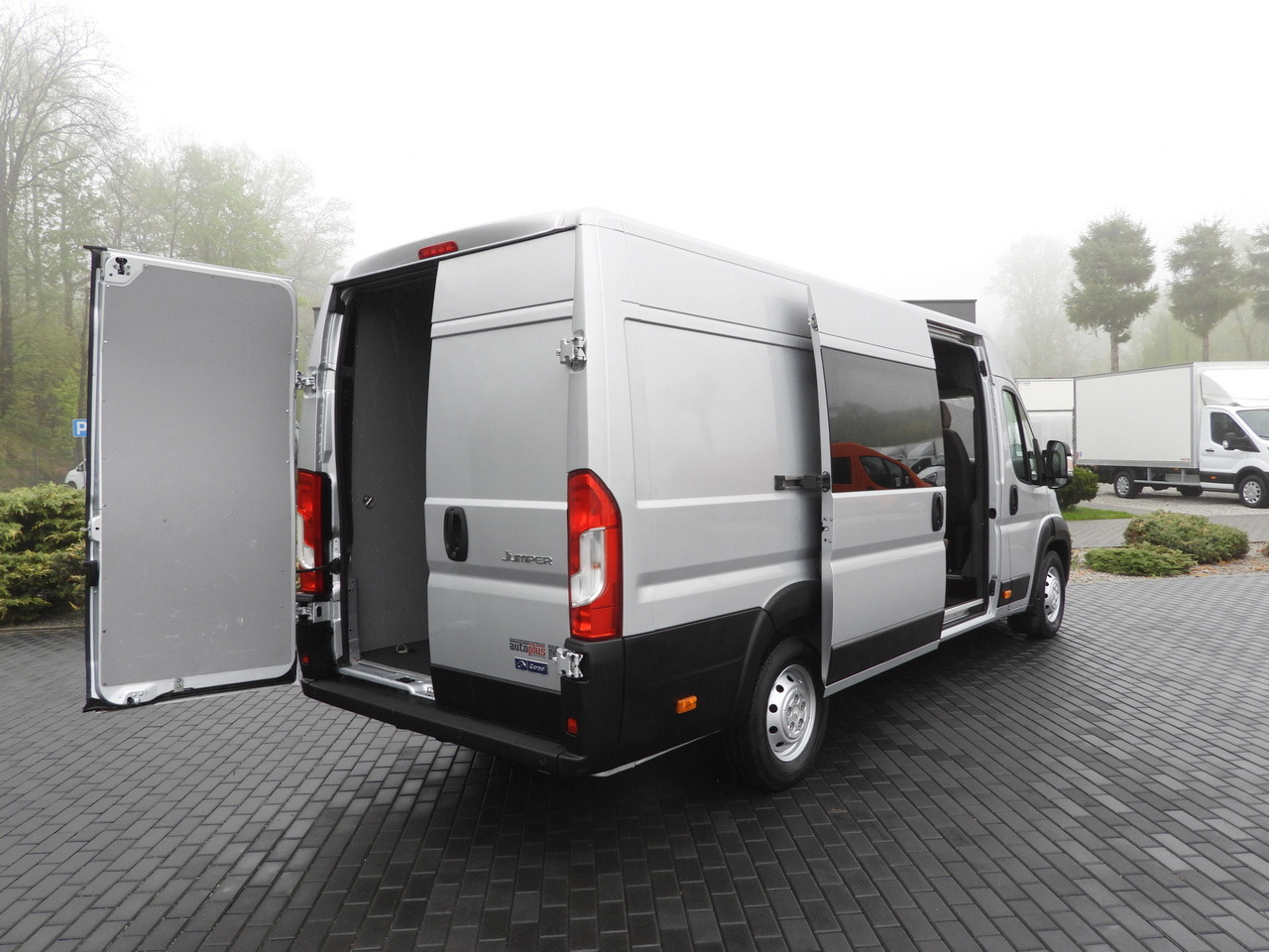 CITROEN JUMPER BOX DELIVERY VAN 7 SEATS CRUISE CONTROL LED LIGHTS AIR CONDITIONING 165HP - Xe van chở hàng: hình 3 CITROEN JUMPER BOX DELIVERY VAN 7 SEATS CRUISE CONTROL LED LIGHTS AIR CONDITIONING 165HP - Xe van chở hàng: hình 3