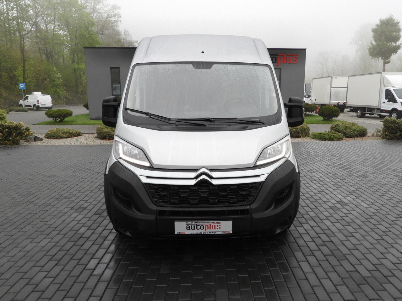 CITROEN JUMPER BOX DELIVERY VAN 7 SEATS CRUISE CONTROL LED LIGHTS AIR CONDITIONING 165HP - Xe van chở hàng: hình 5 CITROEN JUMPER BOX DELIVERY VAN 7 SEATS CRUISE CONTROL LED LIGHTS AIR CONDITIONING 165HP - Xe van chở hàng: hình 5