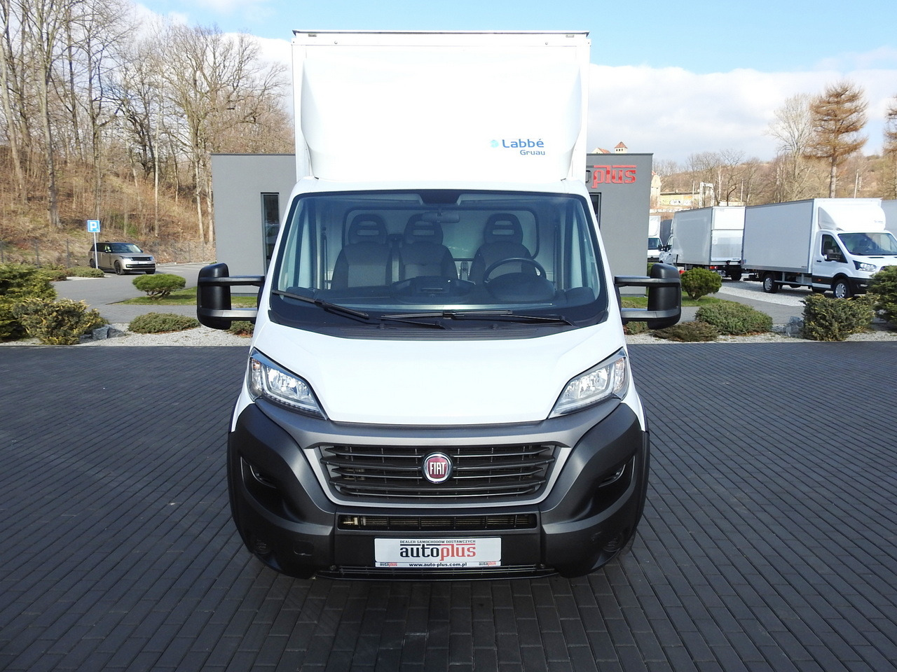 FIAT DUCATO BOX LIFT 8 PALLETS CRUISE CONTROL NAVIGATION LED LIGHTS AIR CONDITIONING 130HP - Xe tải nhỏ thùng kín: hình 5 FIAT DUCATO BOX LIFT 8 PALLETS CRUISE CONTROL NAVIGATION LED LIGHTS AIR CONDITIONING 130HP - Xe tải nhỏ thùng kín: hình 5