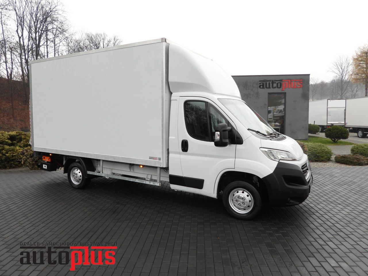 FIAT DUCATO BOX LIFT 8 PALLETS CRUISE CONTROL NAVIGATION LED LIGHTS AIR CONDITIONING 130HP - Xe tải nhỏ thùng kín: hình 1 FIAT DUCATO BOX LIFT 8 PALLETS CRUISE CONTROL NAVIGATION LED LIGHTS AIR CONDITIONING 130HP - Xe tải nhỏ thùng kín: hình 1