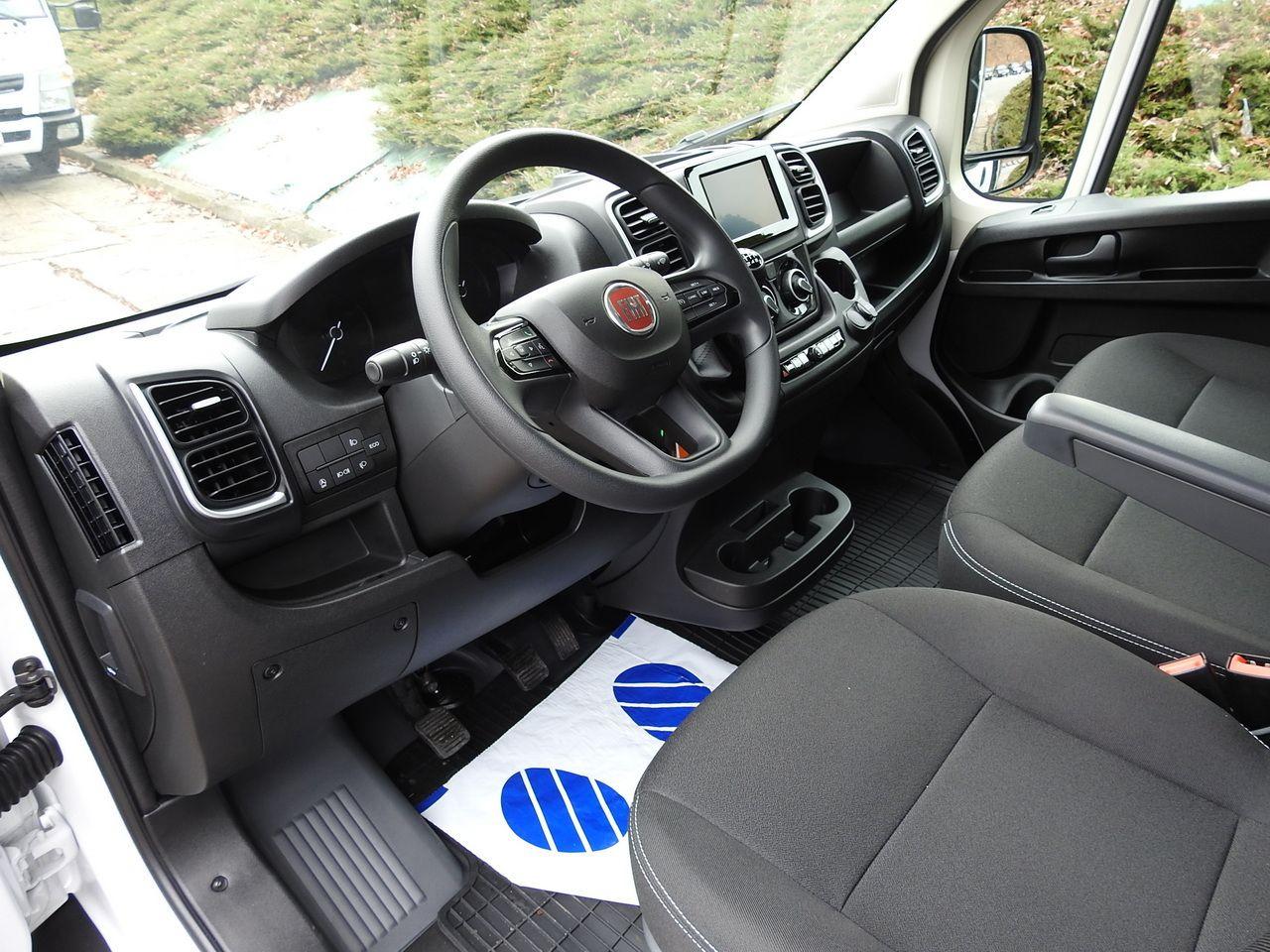 FIAT DUCATO - Xe van thùng mui bạt: hình 2 FIAT DUCATO - Xe van thùng mui bạt: hình 2