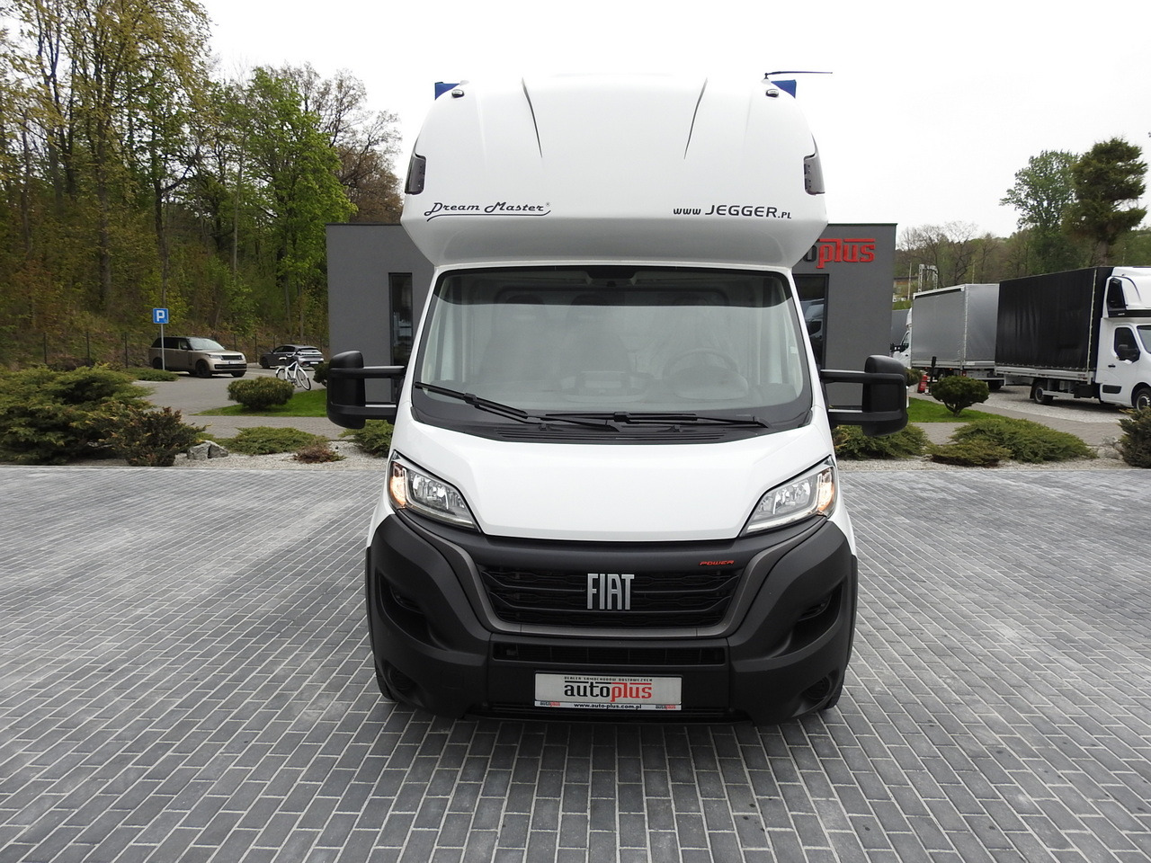 FIAT DUCATO  TARPAULIN 10 PALLETS WEBASTO CRUISE CONTROL AIR CONDITIONING  180HP - Xe van thùng mui bạt: hình 5 FIAT DUCATO  TARPAULIN 10 PALLETS WEBASTO CRUISE CONTROL AIR CONDITIONING  180HP - Xe van thùng mui bạt: hình 5