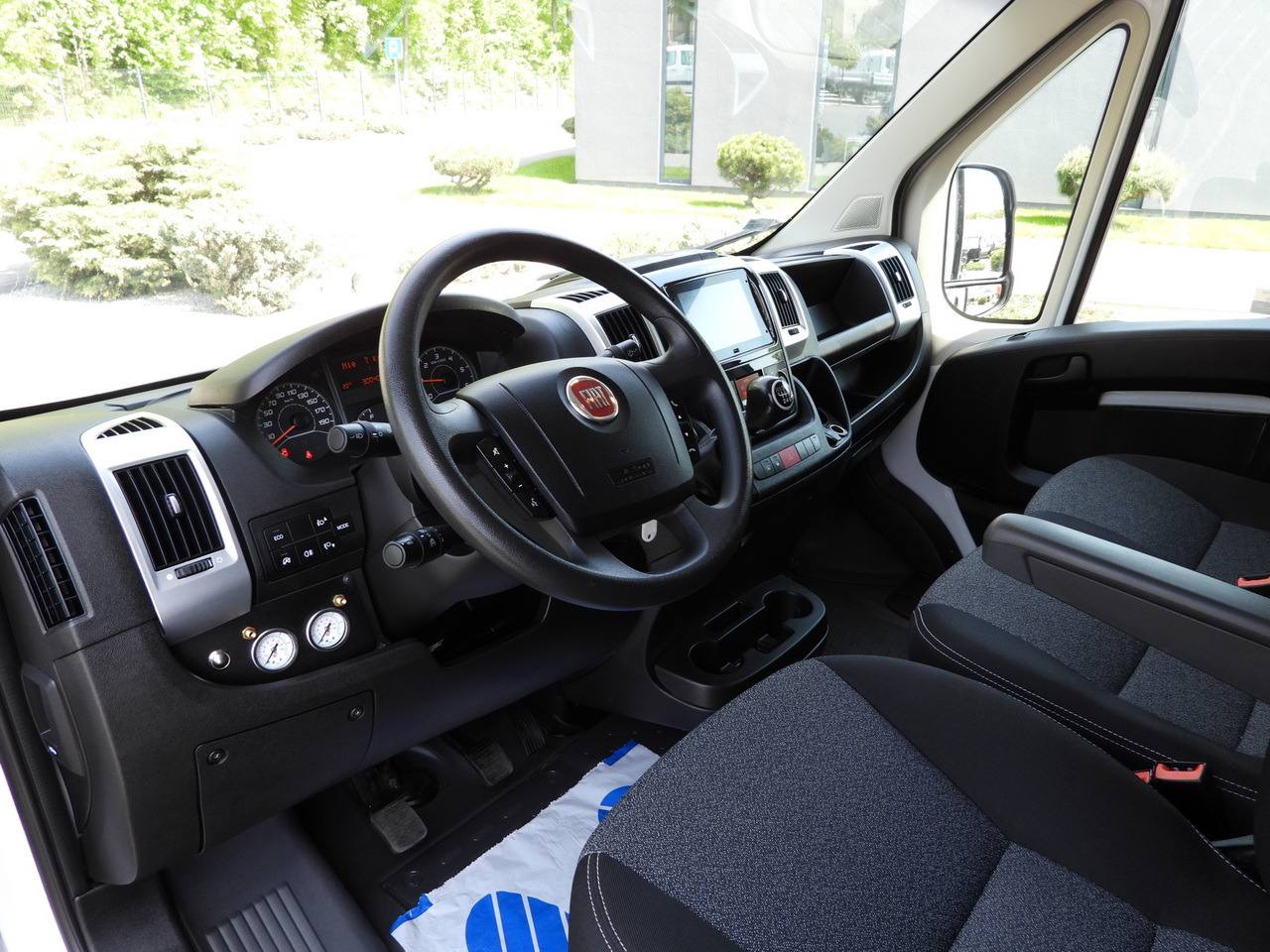 FIAT DUCATO TARPAULIN 10 PALLETS WEBASTO CRUISE CONTROL AIR CONDITIONING LED LIGHTS PNEUMATICS 160HP - Xe van thùng mui bạt: hình 2 FIAT DUCATO TARPAULIN 10 PALLETS WEBASTO CRUISE CONTROL AIR CONDITIONING LED LIGHTS PNEUMATICS 160HP - Xe van thùng mui bạt: hình 2