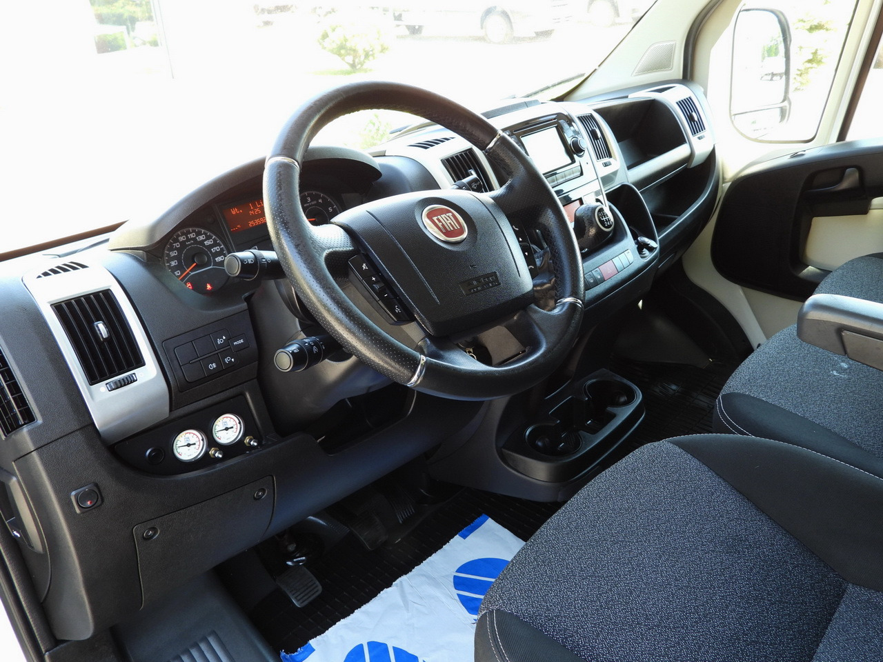 FIAT DUCATO TARPAULIN 10 PALLETS WEBASTO CRUISE CONTROL LED LIGHTS PNEUMATICS AIR CONDITIONING 180HP - Xe van thùng mui bạt: hình 2 FIAT DUCATO TARPAULIN 10 PALLETS WEBASTO CRUISE CONTROL LED LIGHTS PNEUMATICS AIR CONDITIONING 180HP - Xe van thùng mui bạt: hình 2