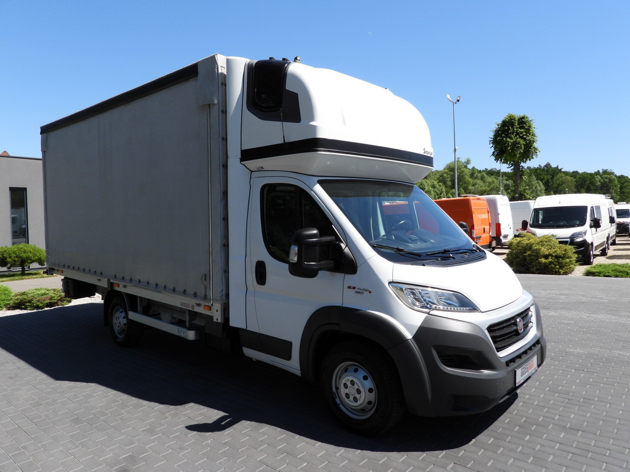 FIAT DUCATO TARPAULIN 10 PALLETS WEBASTO CRUISE CONTROL LED LIGHTS PNEUMATICS AIR CONDITIONING 180HP - Xe van thùng mui bạt: hình 4 FIAT DUCATO TARPAULIN 10 PALLETS WEBASTO CRUISE CONTROL LED LIGHTS PNEUMATICS AIR CONDITIONING 180HP - Xe van thùng mui bạt: hình 4