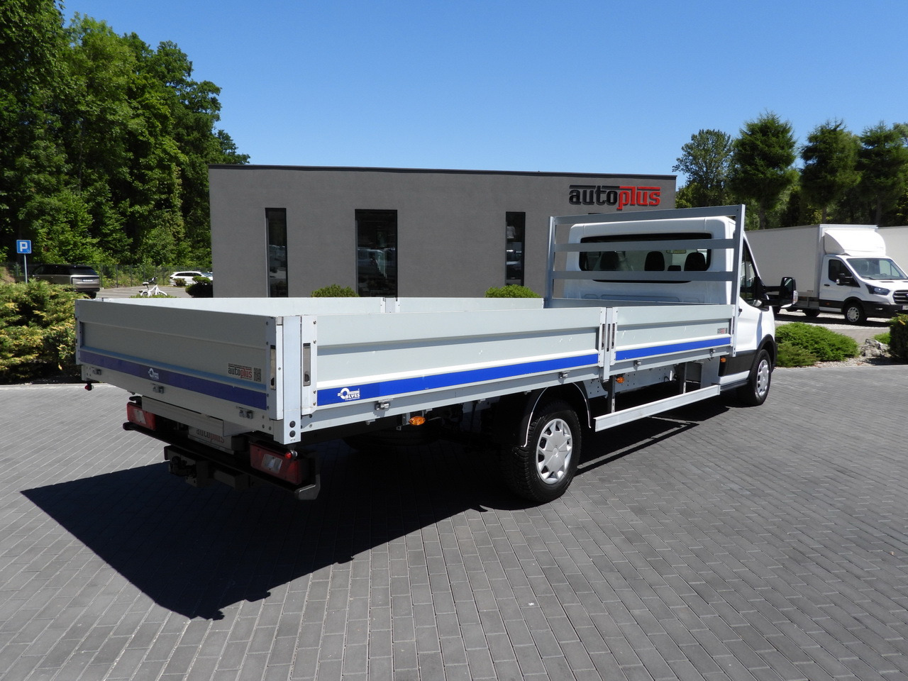 FORD TRANSIT STAKE BODY 10 PALLETS CRUISE CONTROL LED LIGHTS PNEUMATICS AIR CONDITIONING 160HP - Xe tải nhỏ phẳng: hình 3 FORD TRANSIT STAKE BODY 10 PALLETS CRUISE CONTROL LED LIGHTS PNEUMATICS AIR CONDITIONING 160HP - Xe tải nhỏ phẳng: hình 3