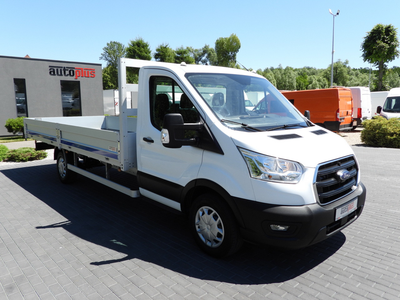 FORD TRANSIT STAKE BODY 10 PALLETS CRUISE CONTROL LED LIGHTS PNEUMATICS AIR CONDITIONING 160HP - Xe tải nhỏ phẳng: hình 4 FORD TRANSIT STAKE BODY 10 PALLETS CRUISE CONTROL LED LIGHTS PNEUMATICS AIR CONDITIONING 160HP - Xe tải nhỏ phẳng: hình 4