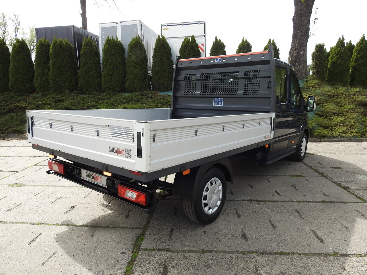 FORD TRANSIT STAKE BODY DOUBLE CABIN DOKA 7 SEATS CRUISE CONTROL AIR CONDITIONING LED LIGHTS 130HP - Xe tải van: hình 3 FORD TRANSIT STAKE BODY DOUBLE CABIN DOKA 7 SEATS CRUISE CONTROL AIR CONDITIONING LED LIGHTS 130HP - Xe tải van: hình 3