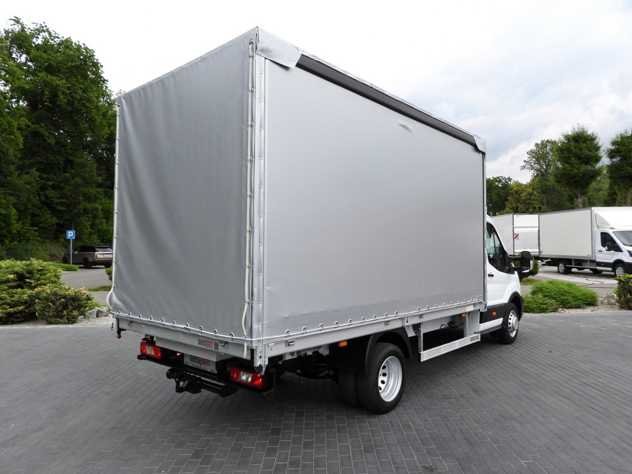 FORD TRANSIT TARPAULIN 8 PALLETS CRUISE CONTROL LED LIGHTS TWIN WHEELS AIR CONDITIONING 130HP - Xe van thùng mui bạt: hình 3 FORD TRANSIT TARPAULIN 8 PALLETS CRUISE CONTROL LED LIGHTS TWIN WHEELS AIR CONDITIONING 130HP - Xe van thùng mui bạt: hình 3