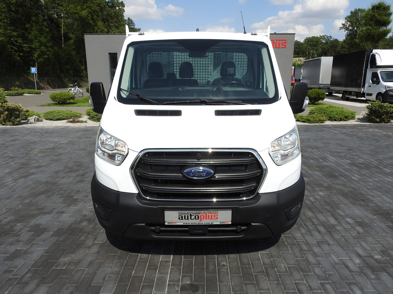 FORD TRANSIT TIPPER CRUISE CONTROL AIR CONDITIONING TWIN WHEELS 170HP - Xe ben nhỏ: hình 5 FORD TRANSIT TIPPER CRUISE CONTROL AIR CONDITIONING TWIN WHEELS 170HP - Xe ben nhỏ: hình 5