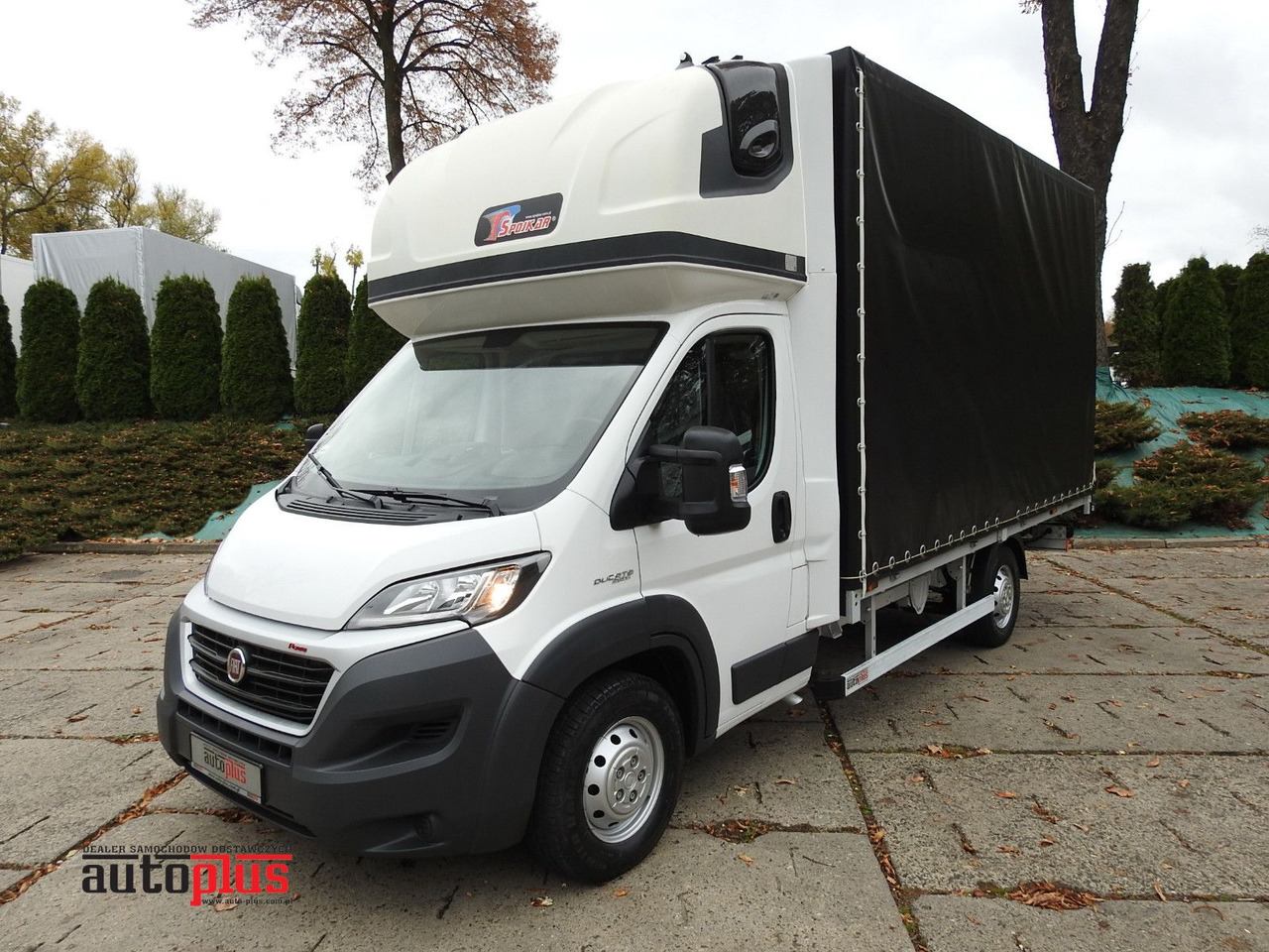 Fiat DUCATO PRITSCHE PLANE AUFZUG 8 PALETTEN WEBASTO - Xe van thùng mui bạt: hình 1 Fiat DUCATO PRITSCHE PLANE AUFZUG 8 PALETTEN WEBASTO - Xe van thùng mui bạt: hình 1