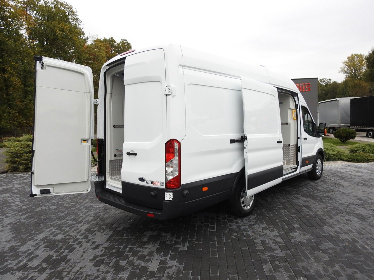 Ford TRANSIT KÜHLKASTENWAGEN 0*C HEIZFUNKTION Ford TRANSIT KÜHLKASTENWAGEN 0*C HEIZFUNKTION - Xe van đông lạnh: hình 3 Ford TRANSIT KÜHLKASTENWAGEN 0*C HEIZFUNKTION Ford TRANSIT KÜHLKASTENWAGEN 0*C HEIZFUNKTION - Xe van đông lạnh: hình 3
